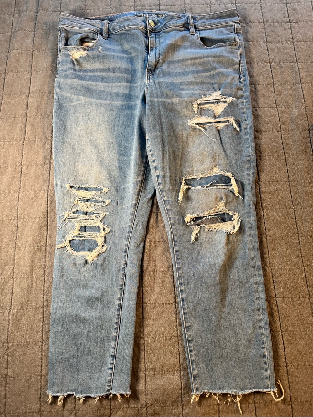American Eagle Outfitters Light Blue Distressed Straight Leg Jeans